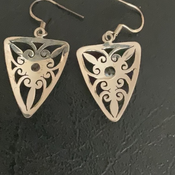 Faceted Quartz Filigree Scroll Silver Ear Rings - Picture 2 of 3